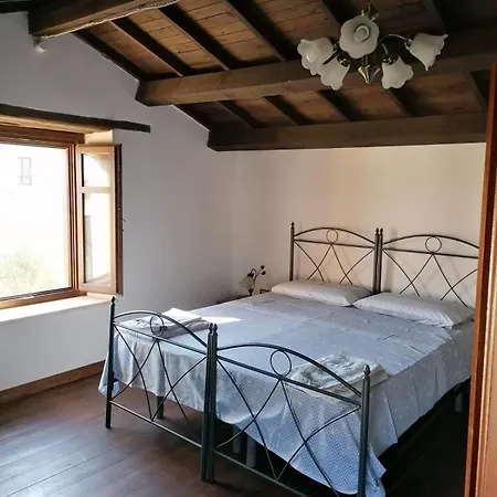 Domus De Jara - Casa Montis Apartment *